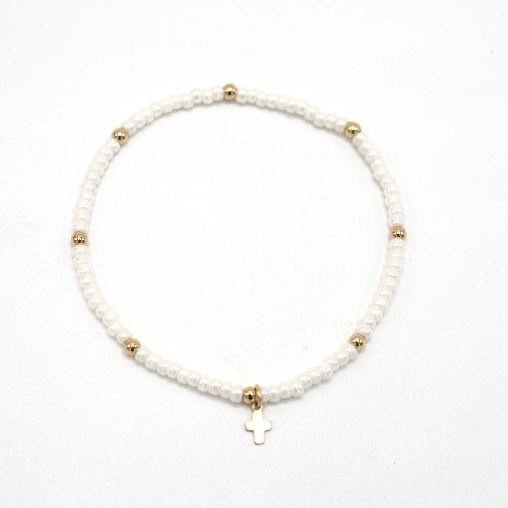 Luxe Cross Bracelet in PEARL WHITE