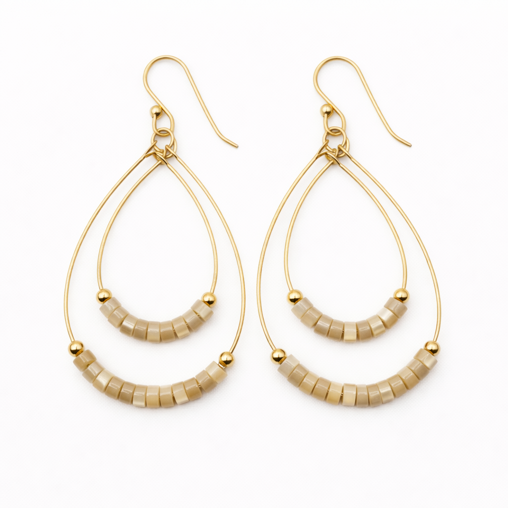 Heishi Ella Cate Earring in NATURAL
