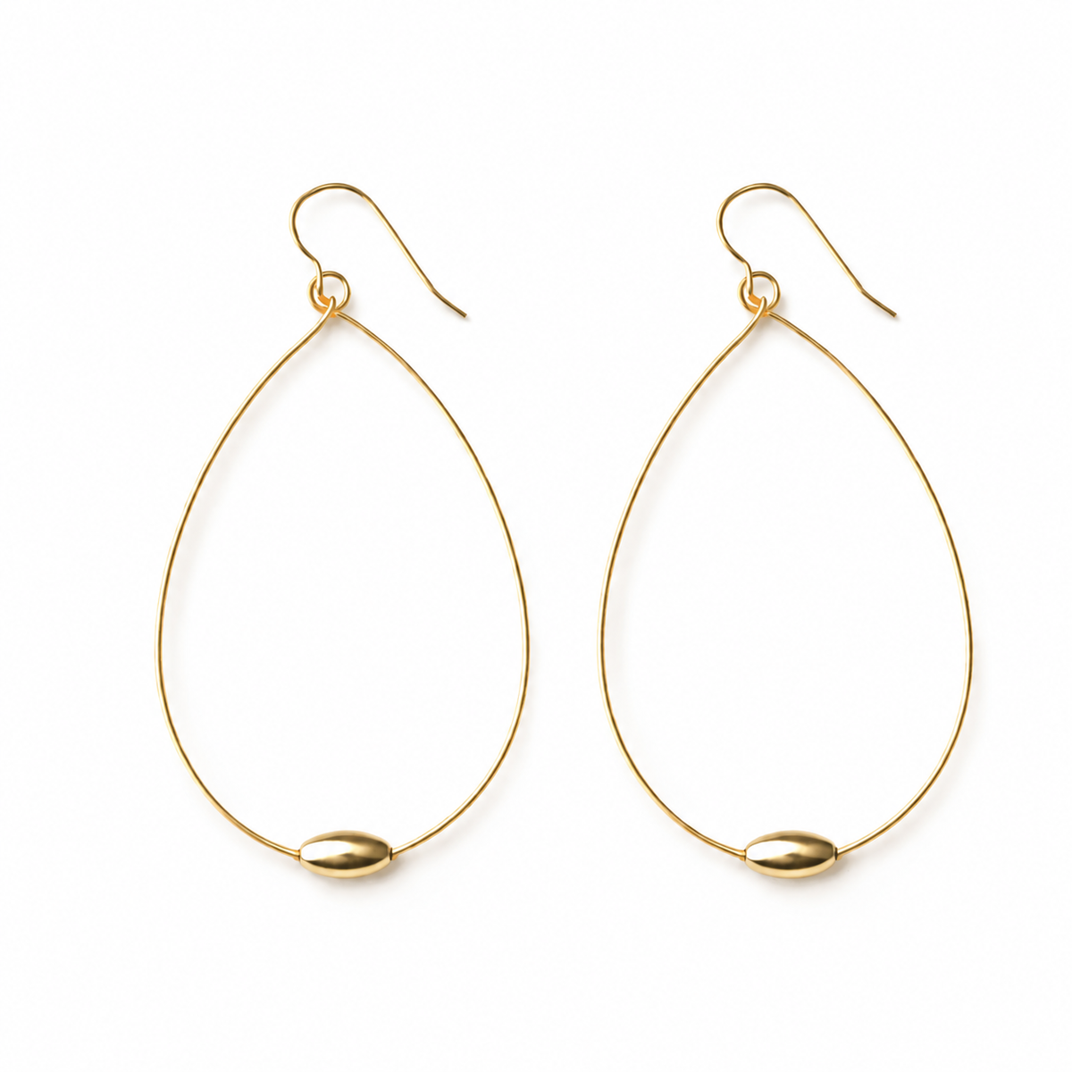 Single Oval Gold Teardrop Earring erin gray