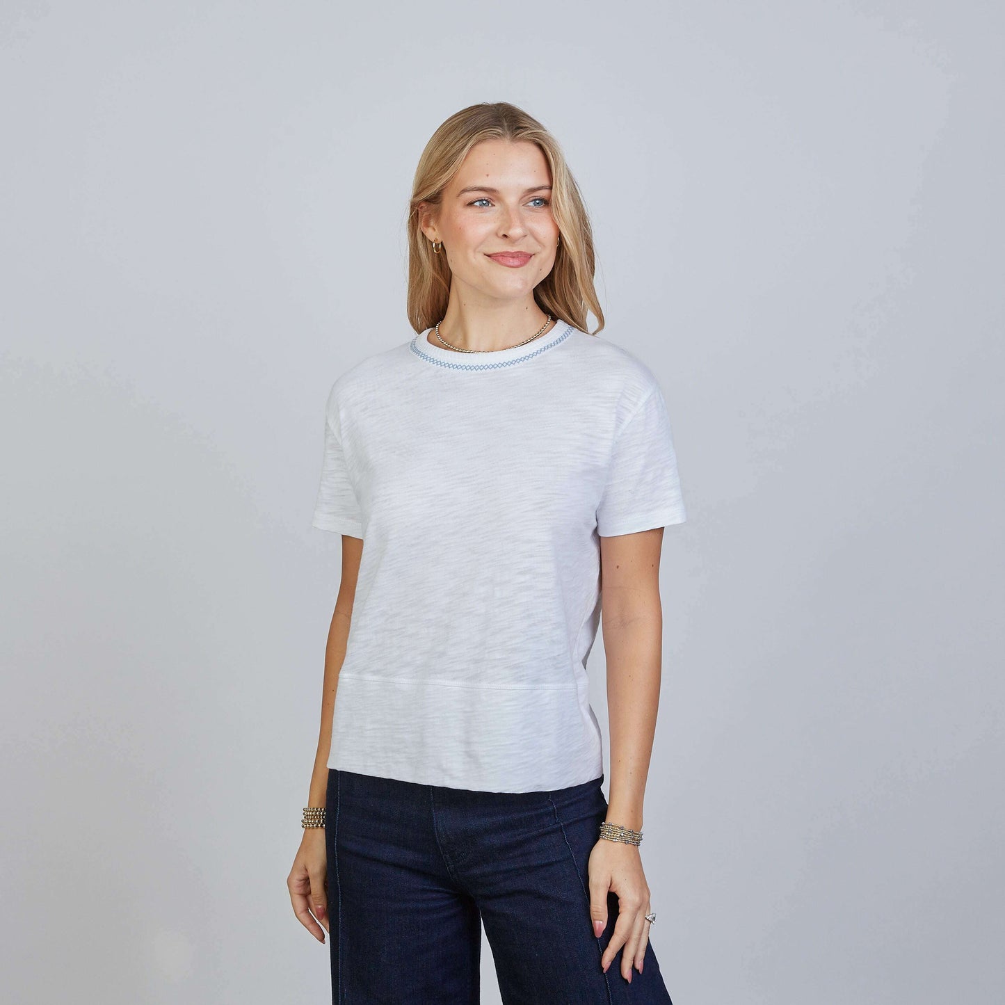 erin-gray-charli-tee-in-white-with-dusty-blue-contrast-stitching---short-sleeve-35499013