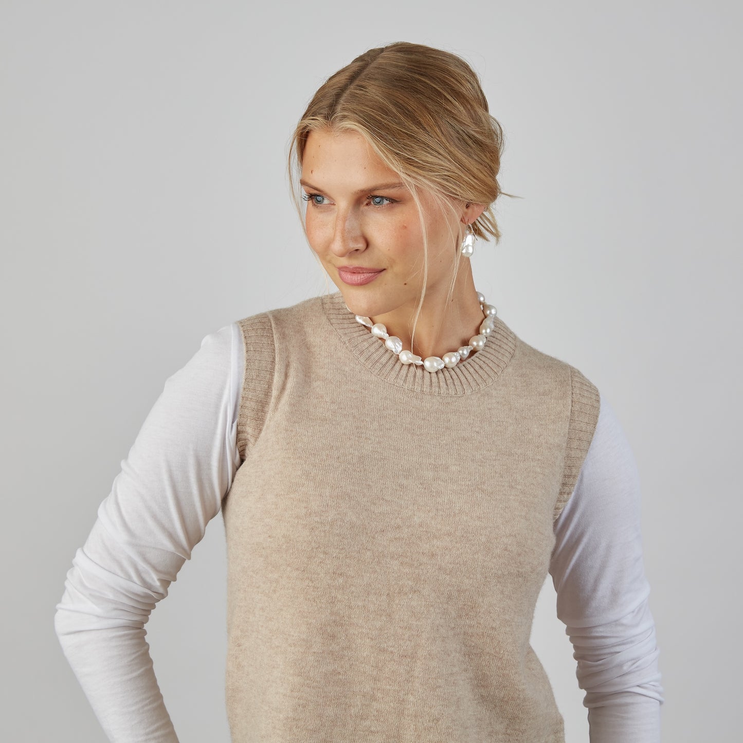 Baroque Pearl Statement Necklace erin gray