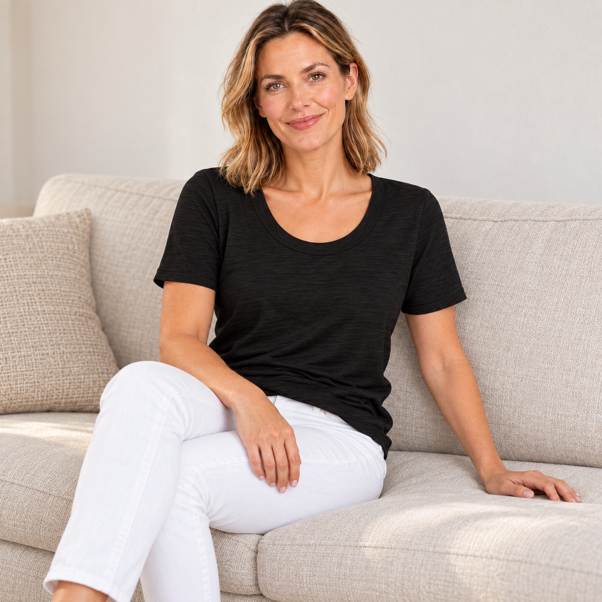 Saturday Short Sleeve Tee in Black erin gray