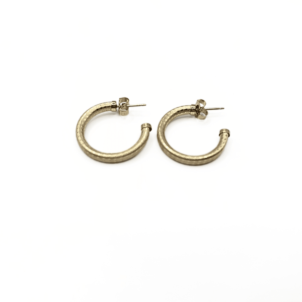 erin gray:Bali 14k Gold-Filled Patterned Post Hoops,20mm