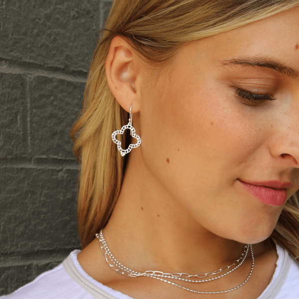 erin gray:Cabo Clover Earring in Sterling Silver