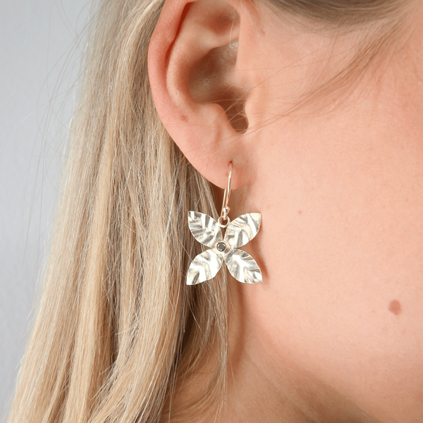 erin gray:Cabo Flower Pyrite Earring