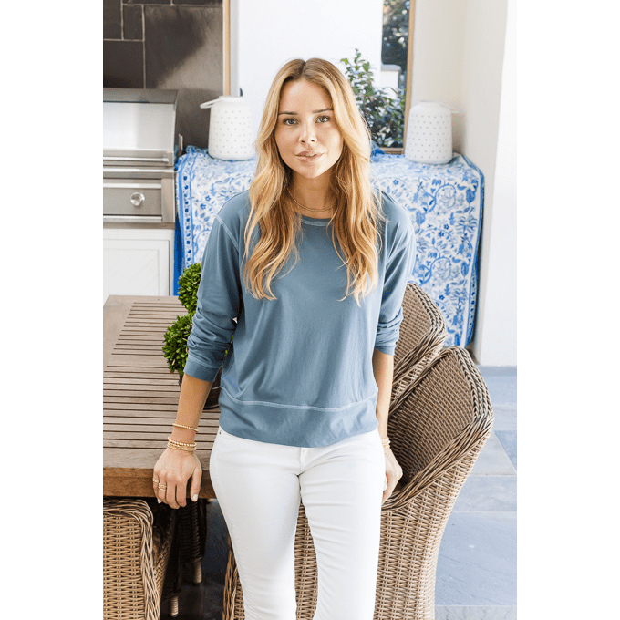 erin gray:Dylan Lounge Tee in Cool Slate Blue,XS