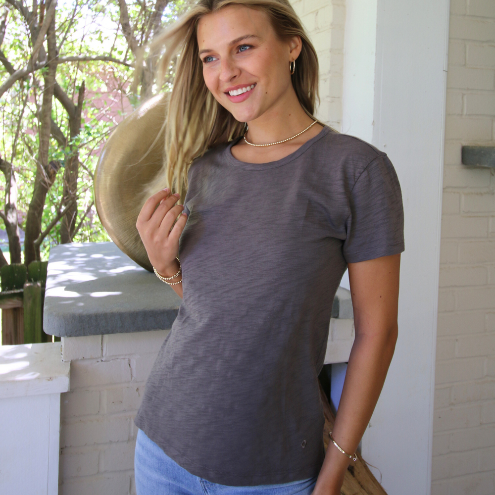 erin gray:Short Sleeve Jeans Crew in Charcoal Gray,XS