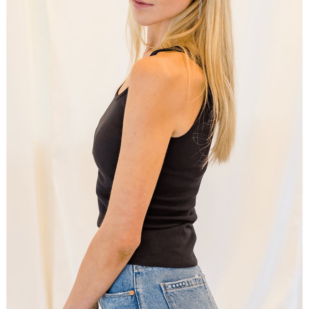 
                      
                        erin gray:Black Ribbed Tank
                      
                    