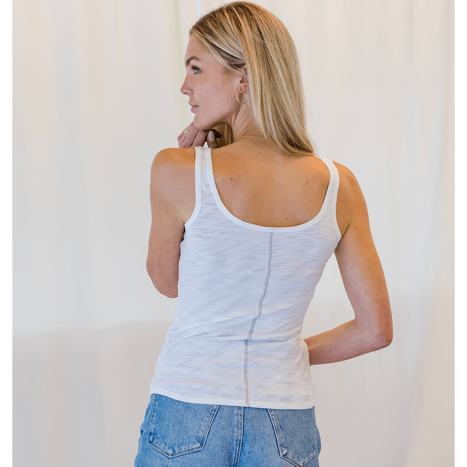 https://eringraydesign.com/cdn/shop/products/erin-gray-double-layer-pima-cotton-tank-in-white-32195727_910x910.png?v=1705191006