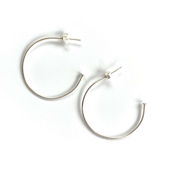 erin gray:Hoop No. 06 Small Simple Sterling